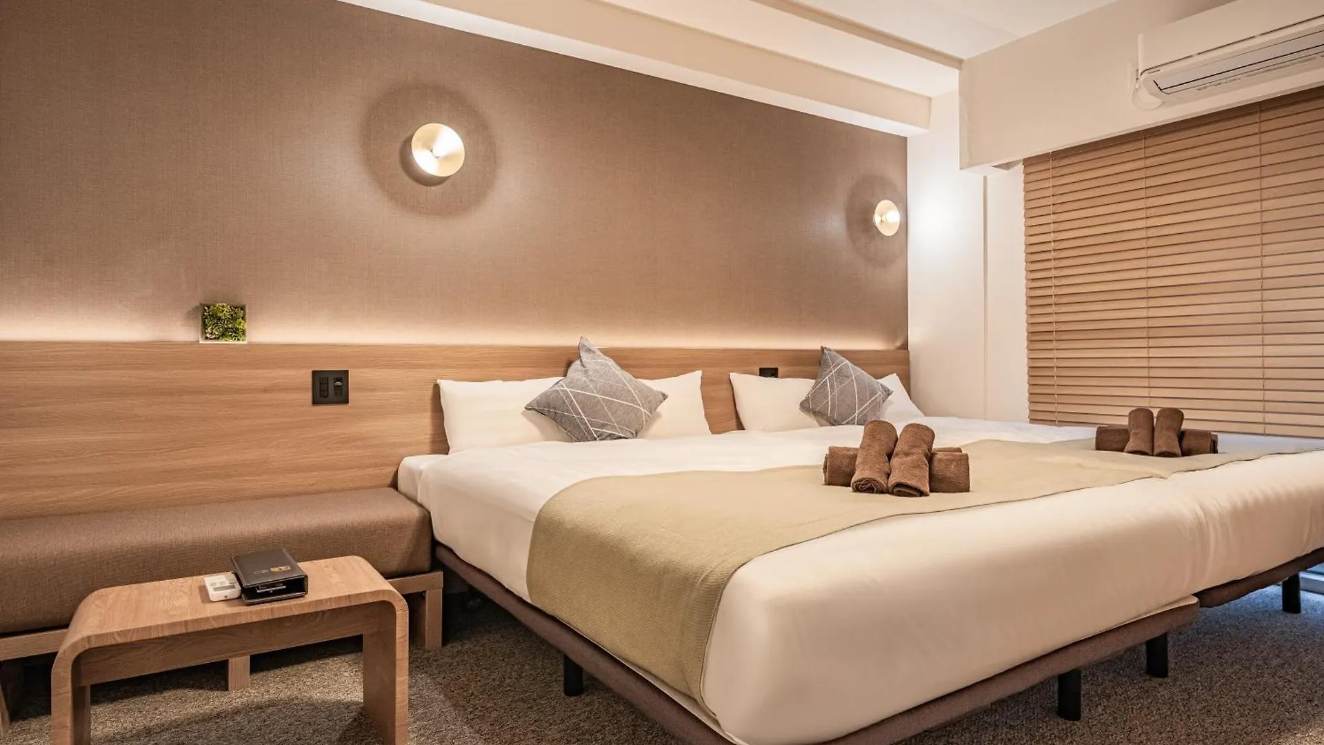 Apartment Hotel 11 Shinsaibashi Osaka Guest house